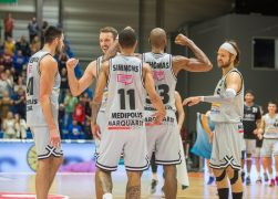 Jena Paderborn 23102021 00054